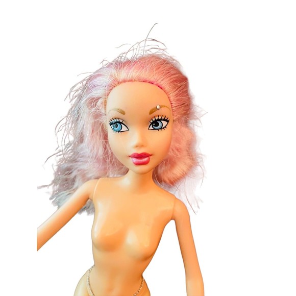 My Scene Barbie Mattel 1999 body bend snap, Pink Hair Body Piercings Belly Chain - Picture 2 of 9
